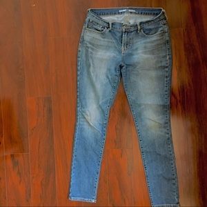 Medium Wash Old Navy ‘Curvy’ Jeans